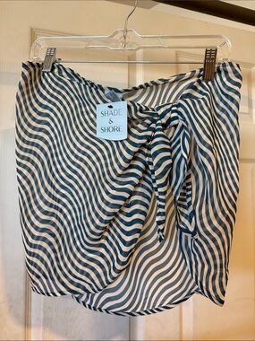 Shade & Shore Navy and White Wavy Tie-Front Mini Skirt